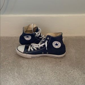 Navy blue converse